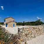 Kamen Сasa de vacaciones Debeljak