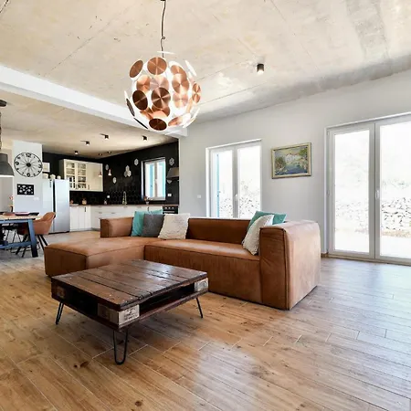 Kamen Casa de Férias Debeljak